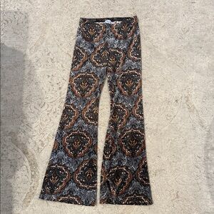 Abbeline Velvet Patterned Flare Pants
